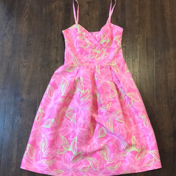 Lilly Pulitzer Dresses & Skirts - Lilly Pulitzer Silk Dress